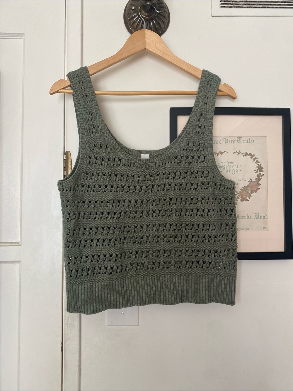 Old navy cropped knit tank